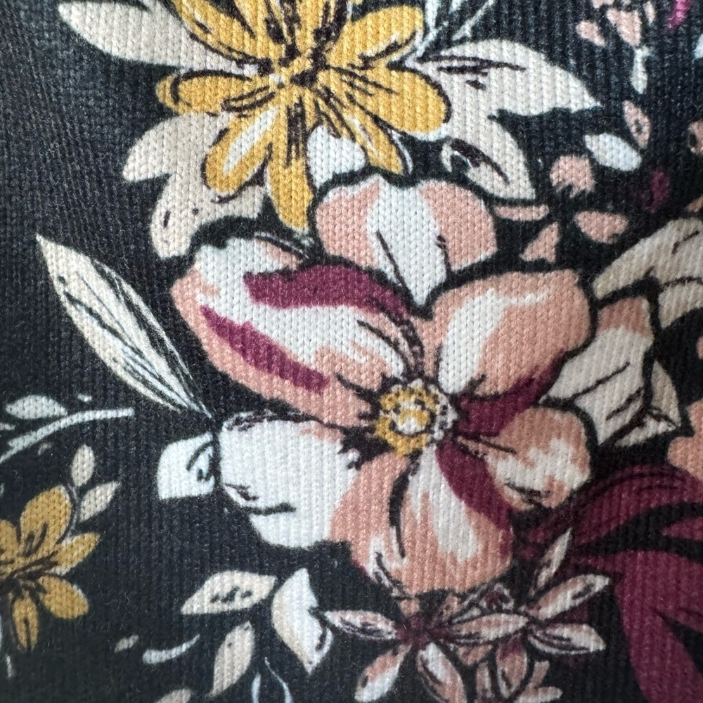 Rose + Vine Tank Top - Picture 7 of 8